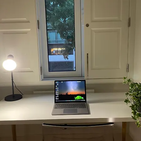 Quarto Aconchegante Com Varanda E Vista No Chiado