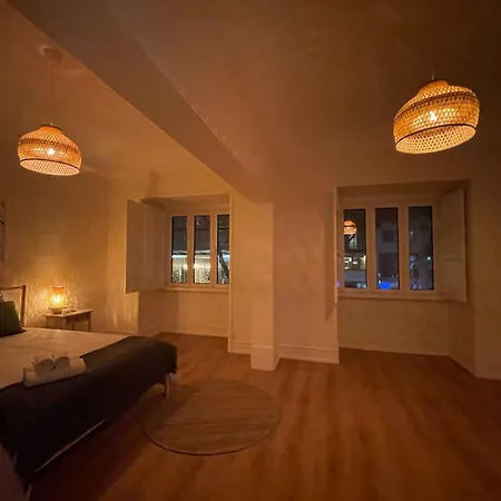 ベッド・アンド・ブレックファスト Quarto Aconchegante Com Varanda E Vista No Chiado リスボン