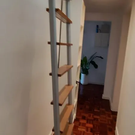 Séjour chez l'habitant Quarto Aconchegante Com Varanda E Vista No Chiado Lisboa